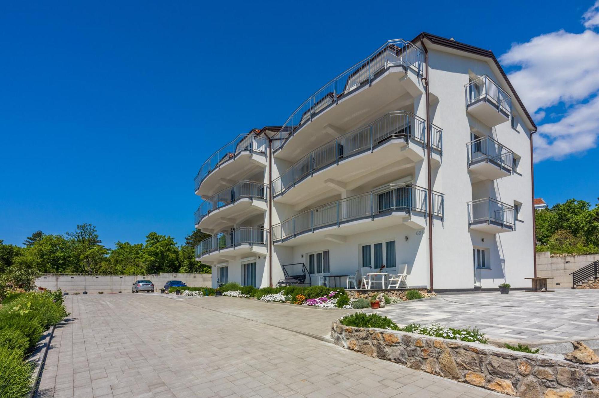 Apartments Sunshine E Crikvenica Eksteriør bilde